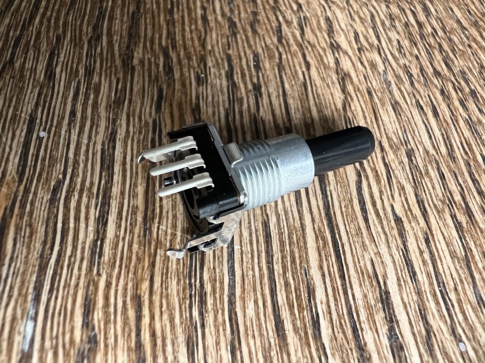 6010BD96-C76D-442A-A3D5-E3DDB8C6965C_1_102_o.thumb.jpeg.33e5fac02596f02fe17da82b7d5246ab.jpeg