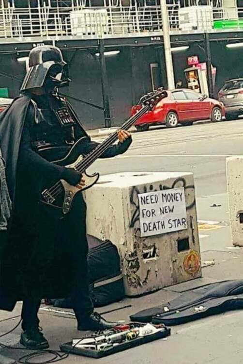 Darthbass.thumb.jpg.bb8019fe3b757ce41b095ea4a0622cfd.jpg