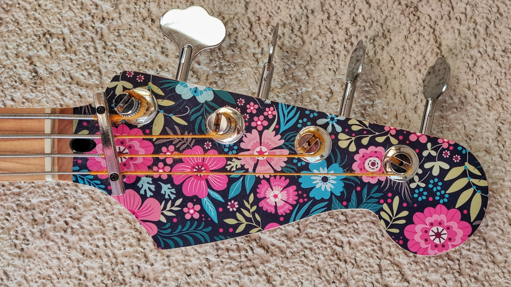 Headstock.thumb.png.1394ccc2940cb526497b95a6160cf7b7.png