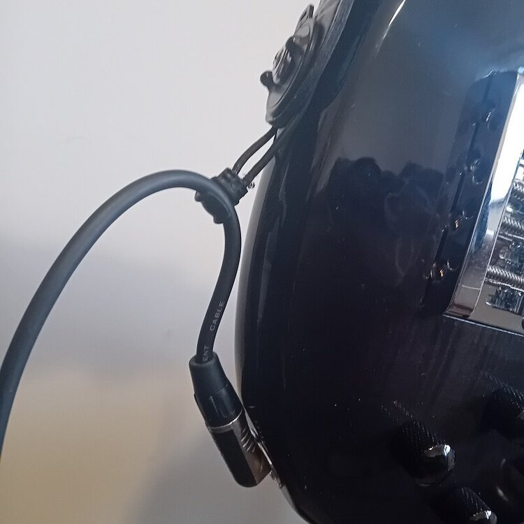 Upcycled_Elasticated_Cable_Clip_Instrument_Lead_Restraint_Relief.thumb.jpg.5ade5252da8472b372bf279153e0ebfd.jpg