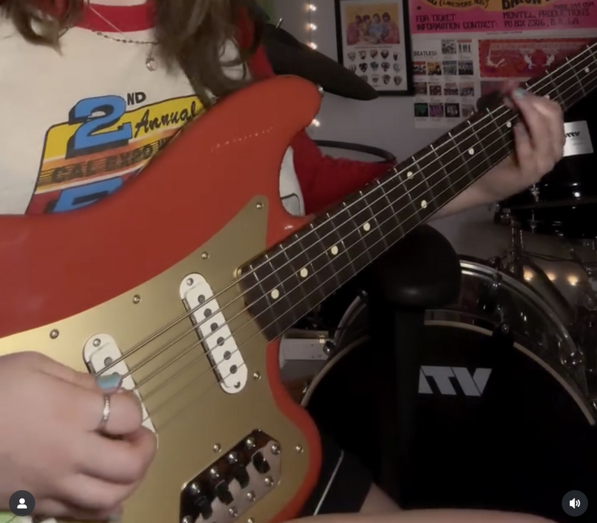 bass_gold.thumb.png.106e9b770210a20e159b95eb26483996.png