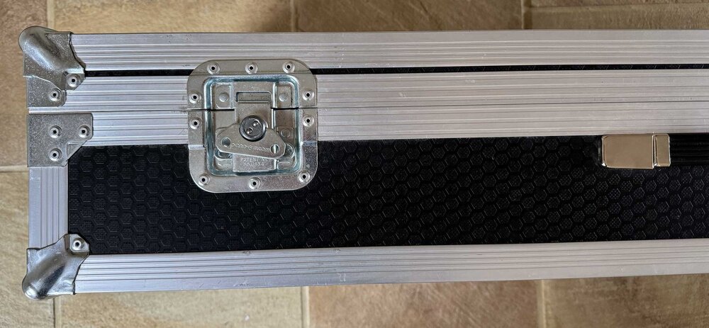 flight-case-05.thumb.jpg.638de78f0f6a4ff62bfc91d719ad0c03.jpg
