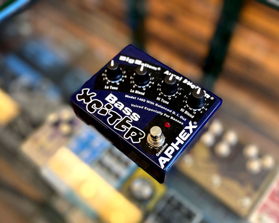 Aphex_Big_Bottom_Aural_Exciter_Bass_Xciter_sku_25822_MPN_2_1200x1200-2108028651.thumb.jpg.f4e0e793ab5c97f0d715ed7d86a5d51c.jpg