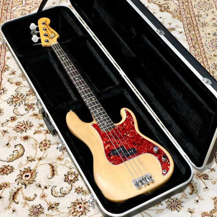 Fender 72 P 11.jpg