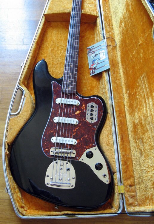 Fender_BassVI_Vendita_3.thumb.jpg.0d9e712aa7d5889718e1bfd154efc2c2.jpg