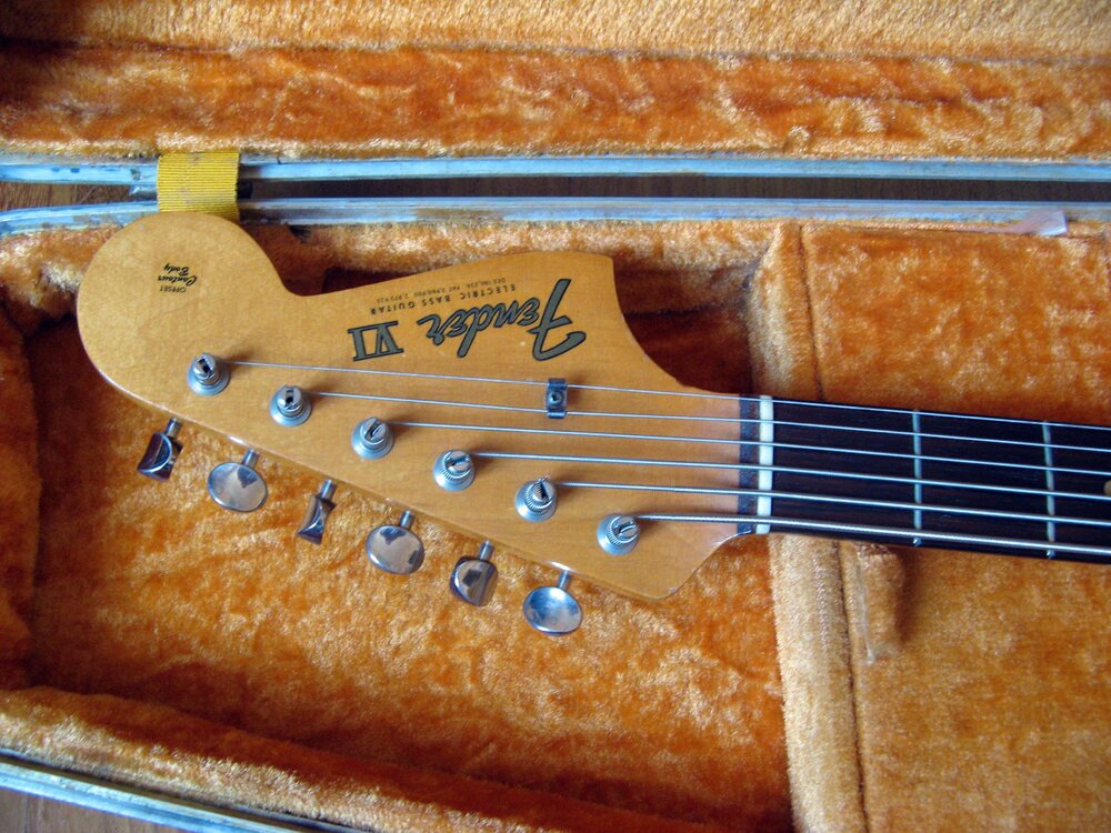 Fender_BassVI_Vendita_8.jpg