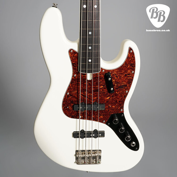 TN-Modern-Vintage-White-Fretless-4.jpg