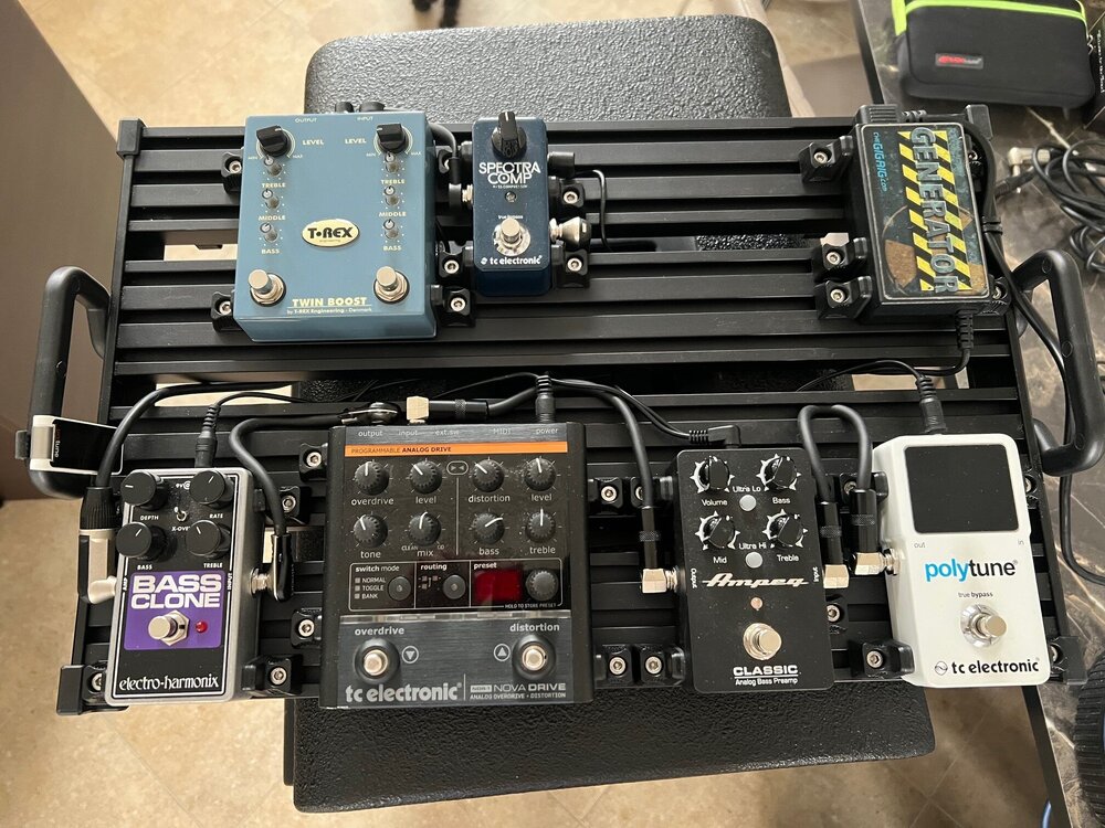 Current pedal board.jpg