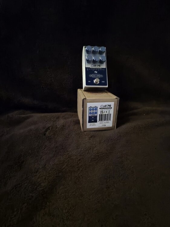 Origin Effects Cali 76 V2 Bass Compressor.jpg