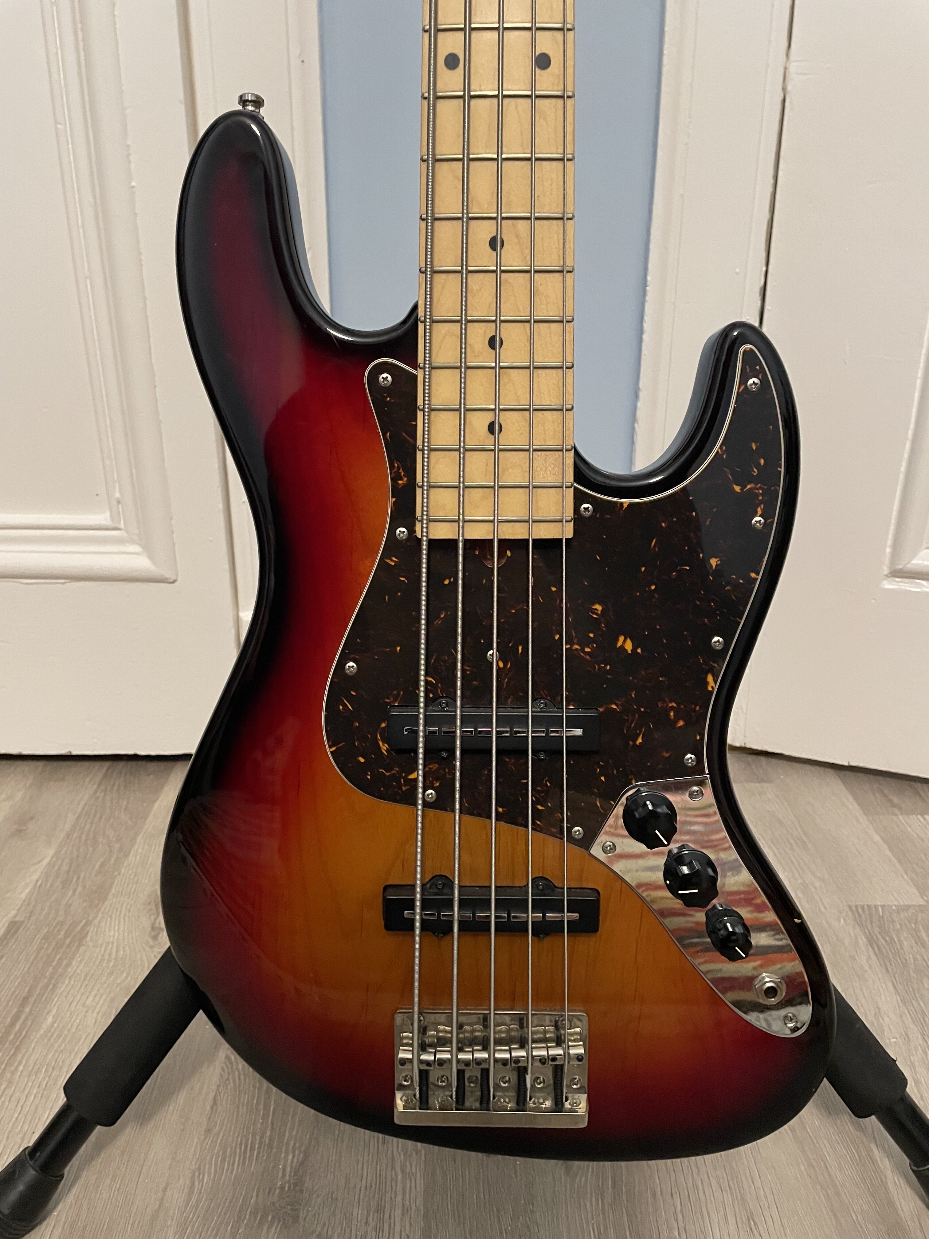 Bacchus Woodline 5 craft series Price Drop £500 - Basses For Sale