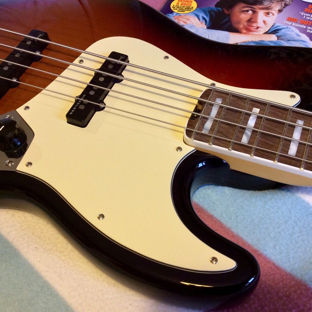 FENDER American ELITE JAZZ 4. MINT. 2016 ** NOW £1445 ** inc UK