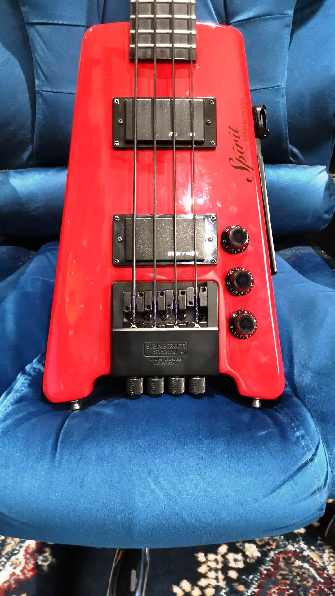 Steinberger spirit xt 2 Bass With hard case £300 - Basses For Sale
